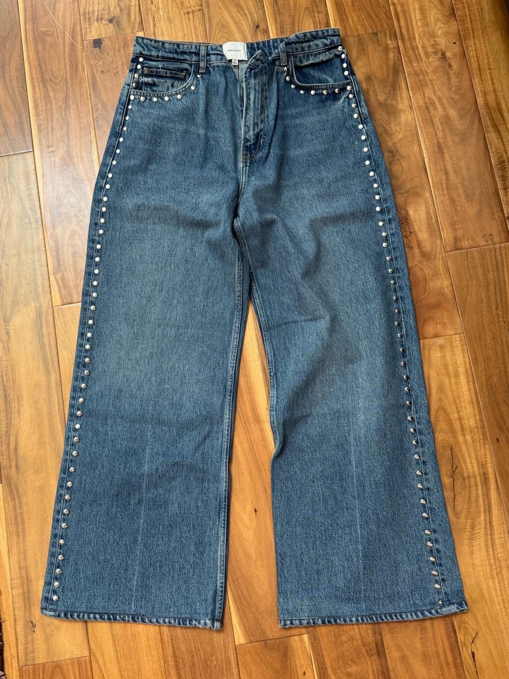 NWT Reformation studded Cary jeans - Picture 2 of 4